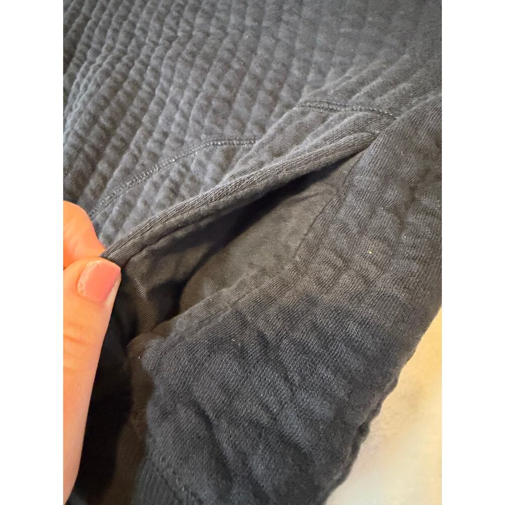 Offline by Aerie Hoodie Quilted Cropped Warm Black Pullover Cozy Small - Picture 8 of 8